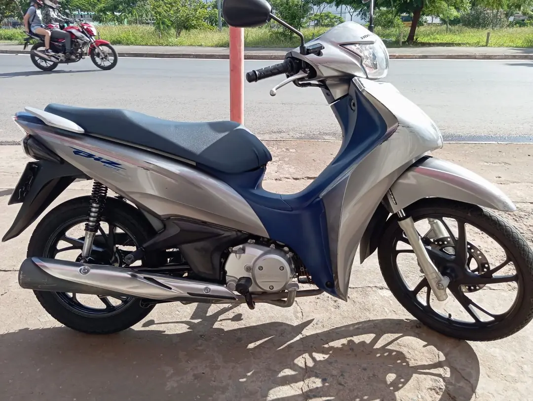 Honda Biz 125 2020 prata