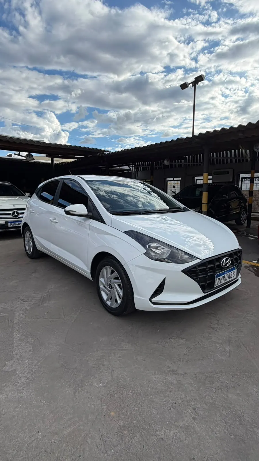 Hyundai HB20  branco