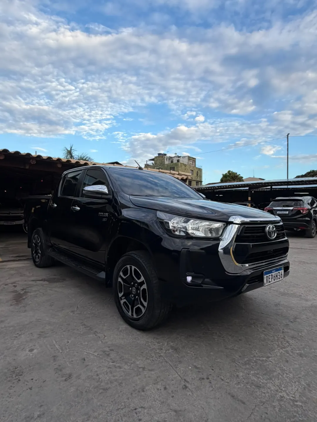Toyota Hilux  preto