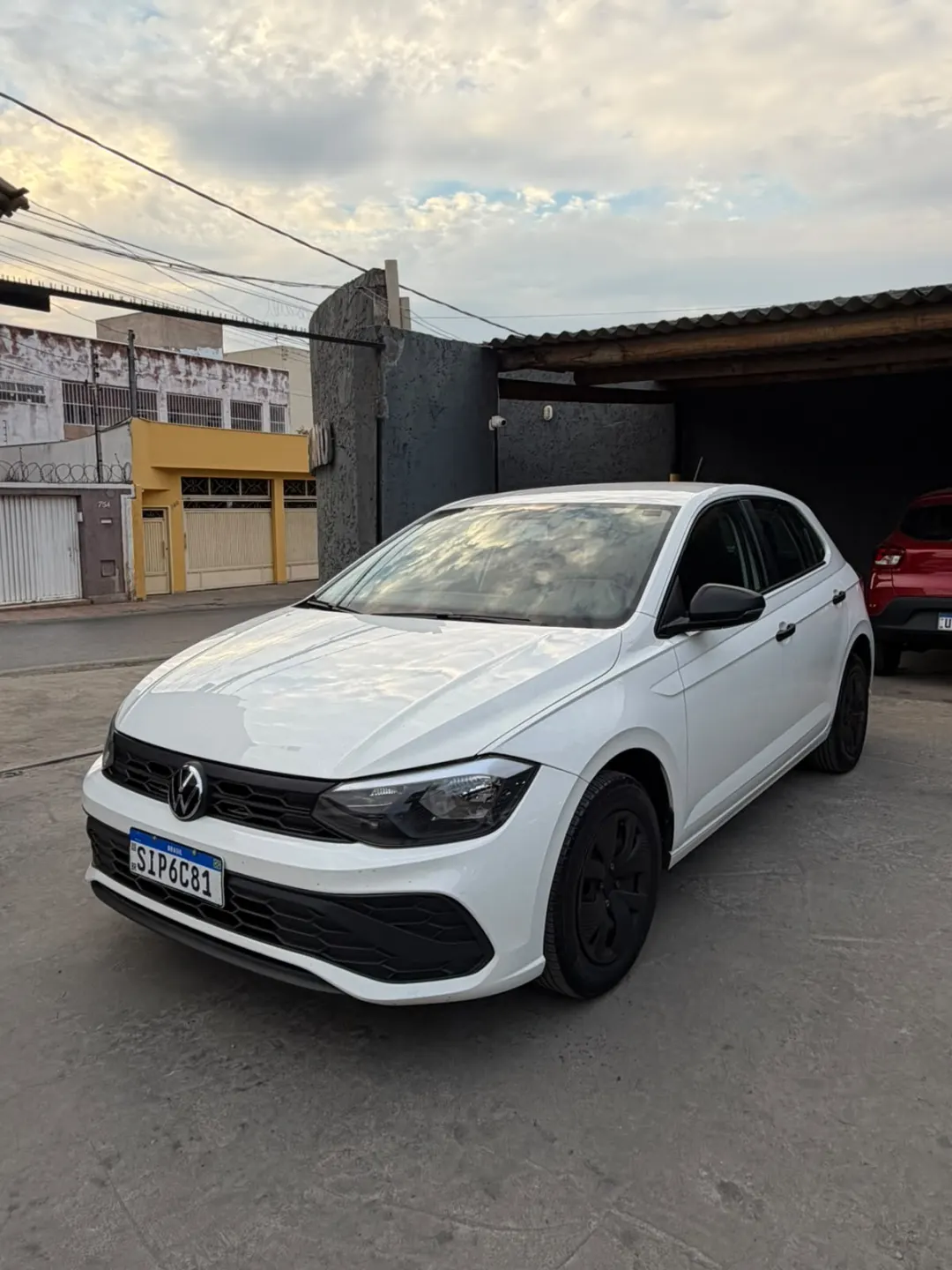 Volkswagen Polo  branco